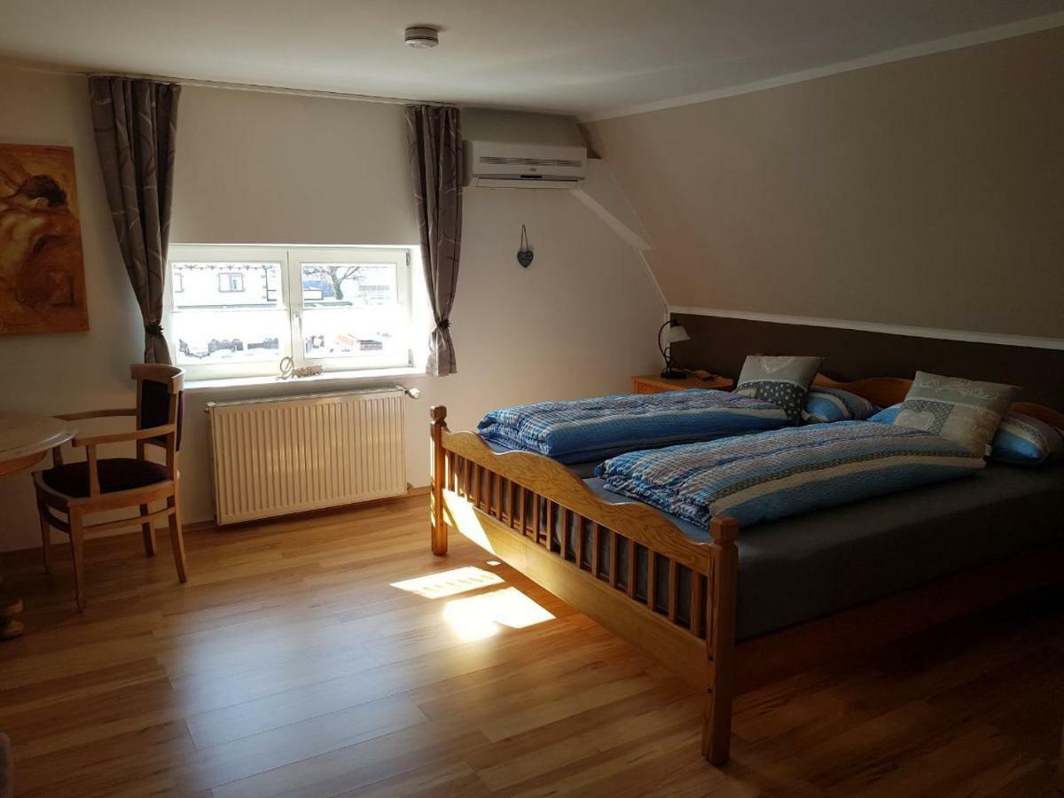 Ferienwohnung "Zum Hexenhaeusle" Weißenburg in Bayern Eksteriør billede